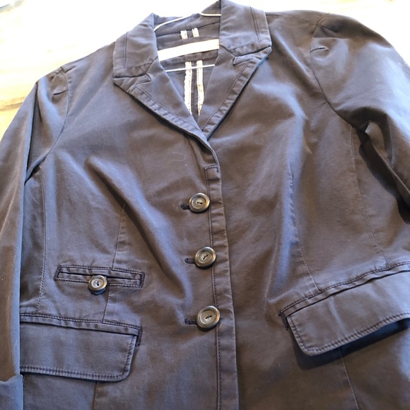 Navy cotton blazer.  Size 8 - Picture 5 of 5